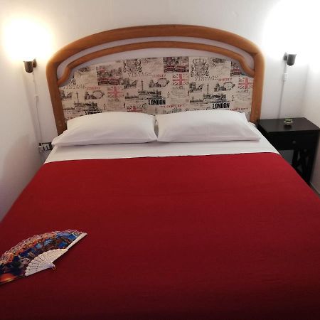 Il Posto Giusto Station Rooms 巴勒莫 外观 照片